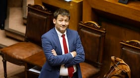 El complejo escenario que enfrenta Pardow: 20 diputados de izquierda se abren a respaldar AC en su contra