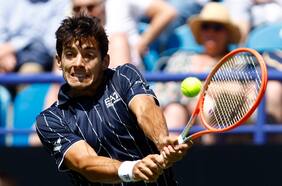 Christian Garin vence sin mayores complicaciones a Elias Ymer y se inscribe en la segunda ronda de Wimbledon