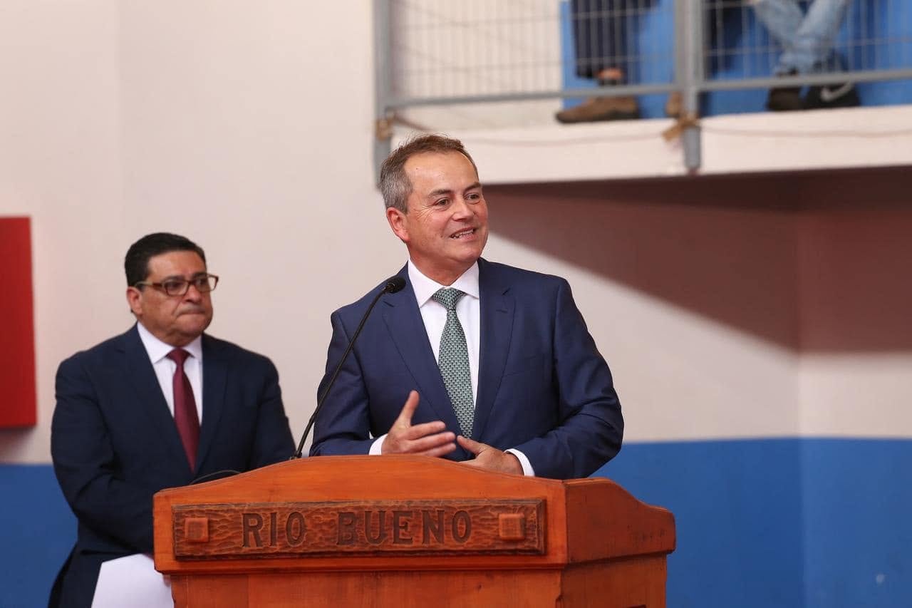 Alcalde Luis Reyes de Río Bueno queda en prisión preventiva tras ser formalizado por corrupción en licitaciones