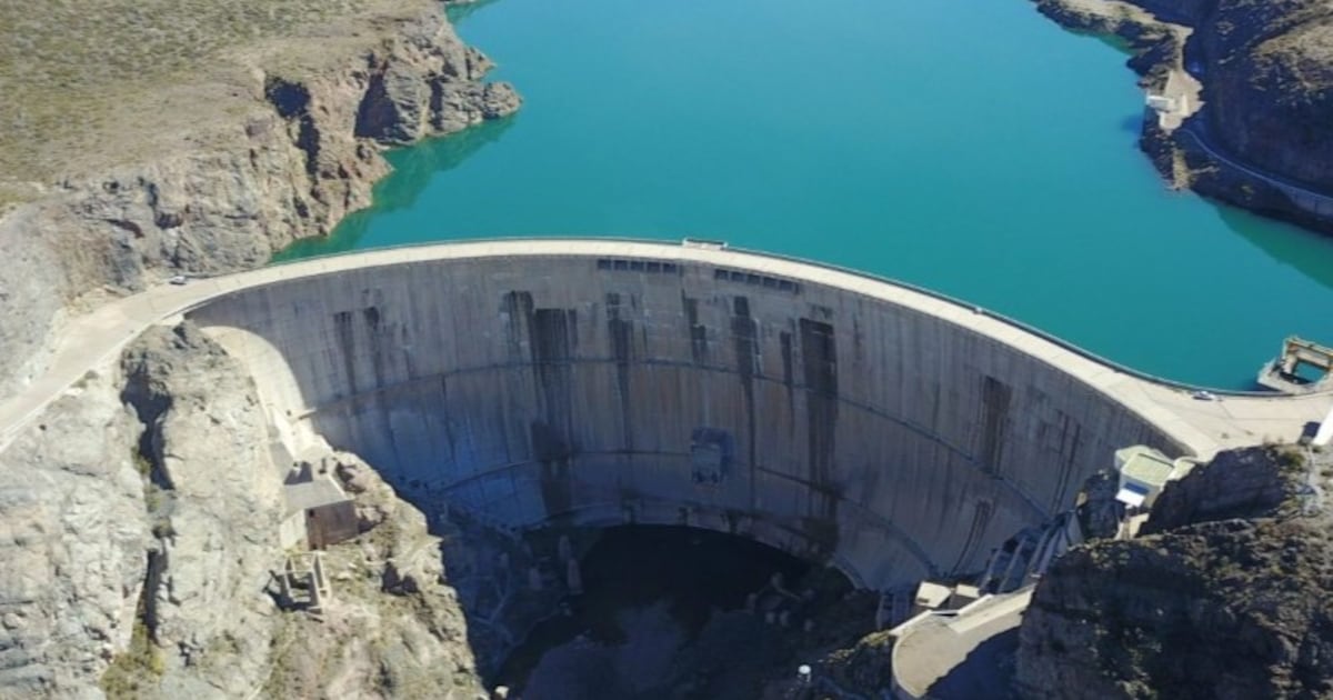 TRAGEDIA EN MENDOZA: Turista chileno fallece al caer al Dique Agua del Toro