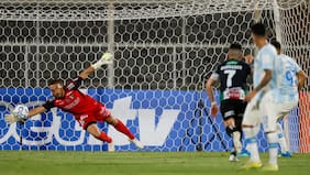 Sebastián Pérez tras tapar tres penales ante Gremio en Sudamericana: “Con el tiempo iré asimilando lo que pasó”