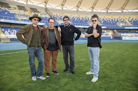 Cómo es el nuevo disco de Los Tres: más cancha y muñeca