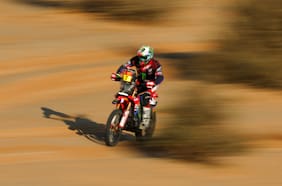 A la espera de más exámenes y buscando correr en un mes: lo que viene para Pablo Quintanilla tras su dramático accidente en el Dakar