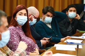 El subterráneo forcejeo entre el gobierno, la DC y oposición para tratar de capitalizar la reforma de los 4/7