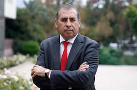 Tras diligencias PDI: senador Gahona (UDI) se declara “tranquilo” ante investigación por presuntas irregularidades en Junaeb