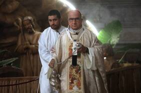 Cardenal Chomalí encabeza misa por la salud del Papa Francisco y señala que es “una frivolidad” discutir por un eventual sucesor