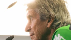 Lo buscará ante el Sevilla de Alexis Sánchez: el nuevo récord por el que va Manuel Pellegrini en el Betis