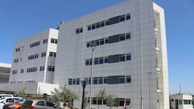 Ministro Rabat y nuevo edificio del SML inaugurado en marzo: “Es simplemente una fachada, pero no está operativo”