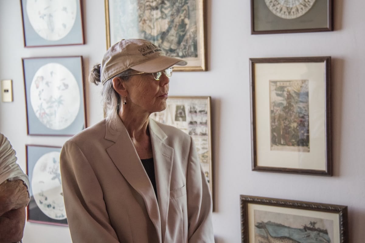 Anne Carson, en su visita a La Chascona, en 2018. Foto cortesía Tamym Maulen.