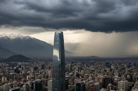 Estos son los 3 días en los que caerá lluvia en Santiago, según el tiempo
