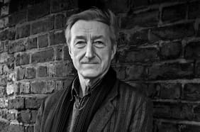 “Algunos se vuelven más conservadores cuando envejecen”: Julian Barnes y el arte de cambiar de opinión