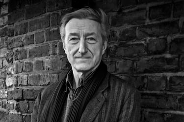 “Algunos se vuelven más conservadores cuando envejecen”: Julian Barnes y el arte de cambiar de opinión
