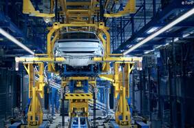 Ford abre su primera fábrica de autos eléctricos libre de emisiones