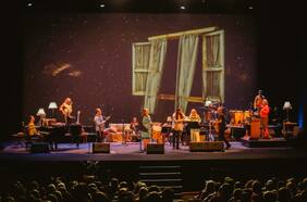 Los Jaivas desbordan el Teatro Municipal de Santiago al inicio de su gira “Concierto Acústico”
