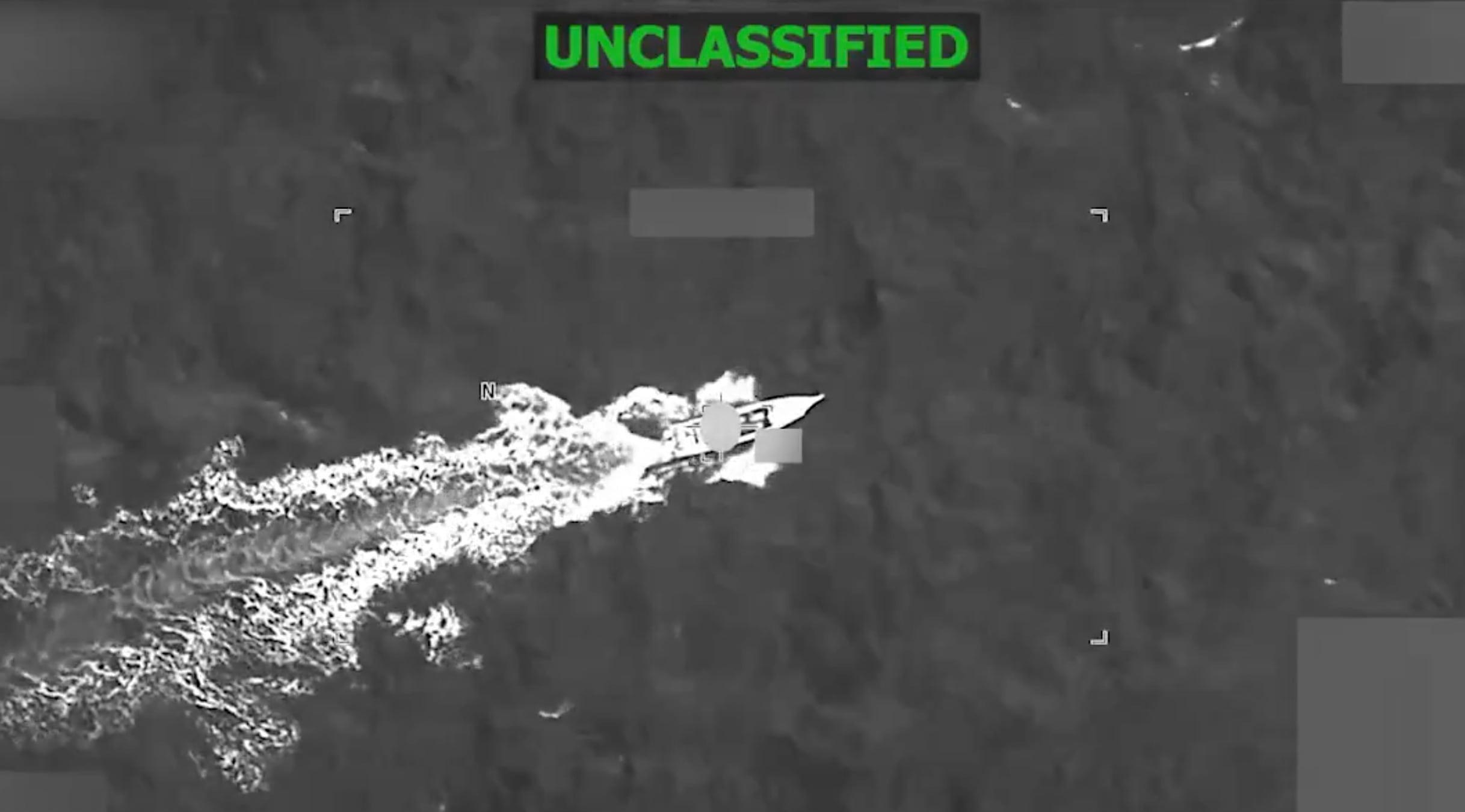 Bombardeo de Estados Unidos contra una embarcación en aguas del mar Caribe. Imagen @Southcom en X.