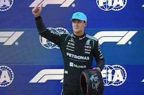 Un festejo que se hizo esperar: George Russell no cede ante la presión de Max Verstappen y triunfa en el GP de Austria