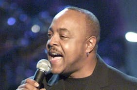Fallece Peabo Bryson, voz de clásicos de Disney y ganador del Festival de Viña el año 2000