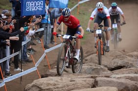 Plata en cross country: Martín Vidaurre logra la primera medalla del Team Chile en Santiago 2023