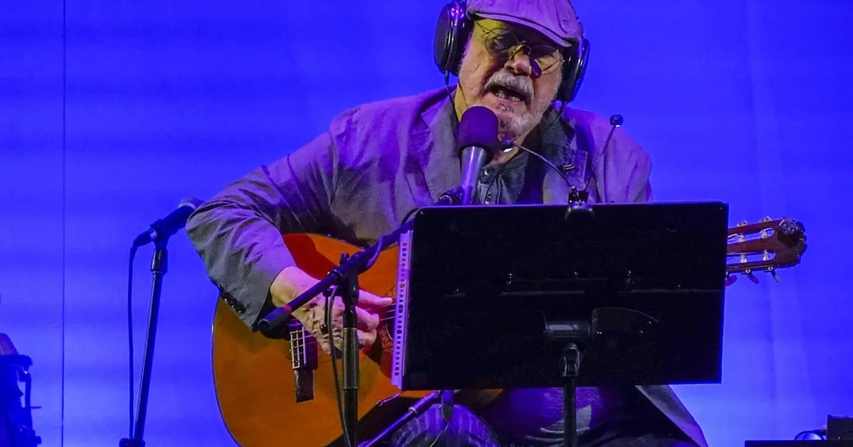 Silvio Rodríguez en Chile: las claves de un show que recorre su leyenda (y con chilenos en la apertura)