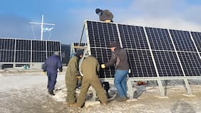 De los paneles solares al Estrecho de Magallanes: los episodios sobre soberanía que han tensionado la relación entre el gobierno de Milei y Chile