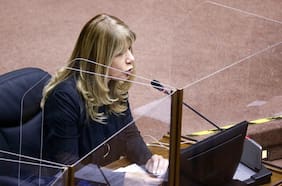 Comisión de Ética del Senado absuelve a Ximena Rincón por polémica indicación en segundo retiro de AFP