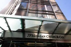 Ganancias de JPMorgan superan las estimaciones de Wall Street ante alza en ingresos por intereses