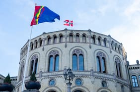 Impuesto al patrimonio y costo de la vida marcan comicios en Noruega