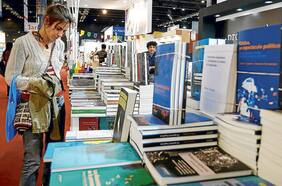 Columna de Pablo Dittborn: Santiago en la Feria del Libro de Buenos Aires: ejes y exclusiones