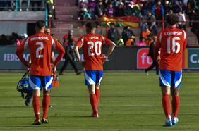 Al borde del precipicio: la Roja está a un paso de firmar las peores Eliminatorias largas de su historia