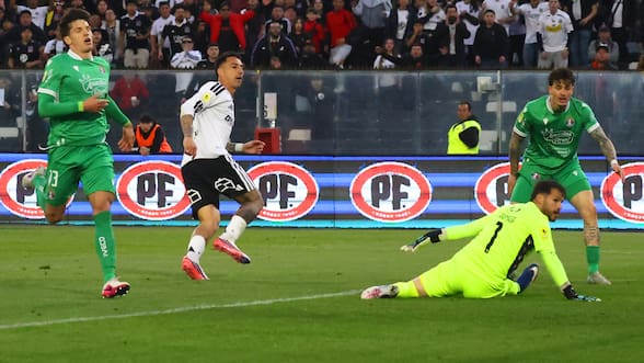 La 35 es cosa de tiempo: Colo Colo arrasa con Audax Italiano y sigue asfaltando su ruta hacia una nueva estrella