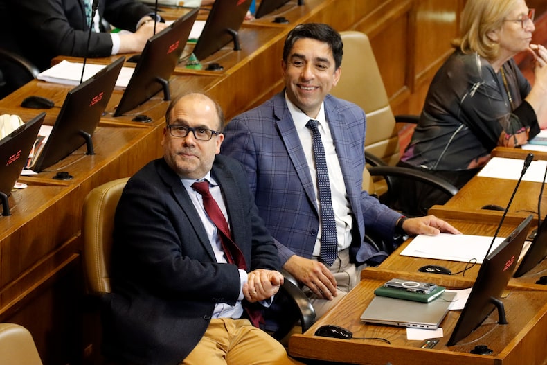 ALBERTO UNDURRAGA - HECTOR BARRIA
