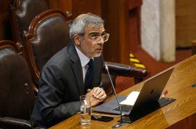 Cordero defiende efectividad de inhibidores de señal y precisa que en algunos recintos el bloqueo es menor por razones investigativas