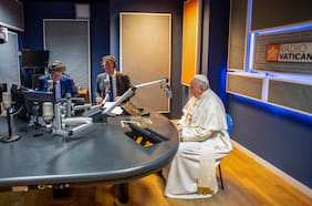 Papa Francisco cuestiona la labor de los medios del Vaticano en medio de difícil situación financiera
