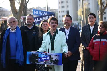 La vicepresidenta, Carolina Tohá, calificó de “inhumana” la medida del régimen de Nicolás Maduro de suspender vuelos con Chile.