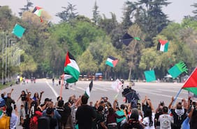 Jornada de volantines por Palestina reúne a cerca de mil personas en el Parque O’Higgins