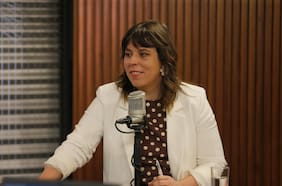 “Terraplanista” y “charlatán”: las duras críticas de la presidenta del FA a Kaiser en medio de su posible llegada al gobierno de Kast