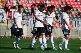 Dura sanción: el fuerte insulto de Ramiro González contra Gamboa que le costó la roja en duelo de Colo Colo y Magallanes