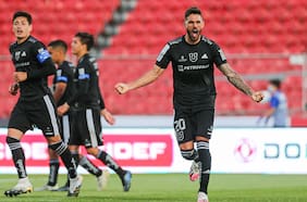 La U homenajea al Tanque a todo gol