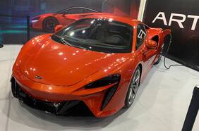 McLaren deslumbra con el estreno del superdeportivo Artura