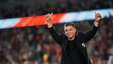 Con Paulo Díaz en la mira: hinchas de River Plate explotan contra los jugadores en la despedida de Marcelo Gallardo