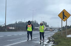 La odisea a pie desde Ancud a Santiago de la madre de Tomás, menor de 5 años que necesita un remedio de $ 3.500 millones