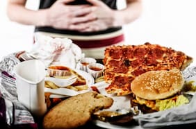 ¿Sabes cómo puedes controlar esos incontenibles atracones de comida?