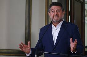Esperado cara a cara: Orrego se defiende en el Consejo Regional e intenta contener su destitución en el Tricel