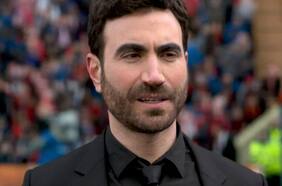 Estrella de Ted Lasso desmiente conspiración que lo tilda de creación digital: “Soy un hombre humano completamente normal”