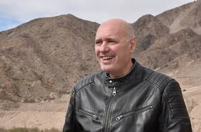 Como un geofísico de la U. de Atacama ayudó a la Nasa a definir el sitio ideal para una base en la Luna