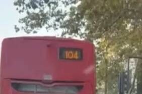 Registran agresión de un chofer de buses Red a un ciclista