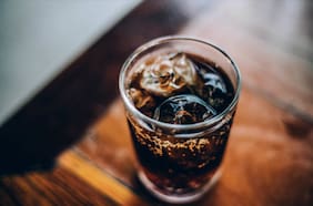 Lo consumen los chilenos: este refresco podría aumentar el tamaño de tus testículos según estudio