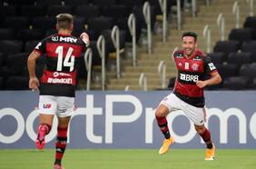 Otro título más: Mauricio Isla celebra la Supercopa brasileña con el Flamengo
