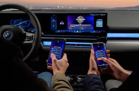 Videojuegos y karaoke a bordo: tu próximo auto podría ser un verdadero centro de entretención