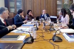 Proyecto para ajustar los SLEP comienza su ruta en el Congreso: enfrenta reparos por postergación y flexibilización de exigencias a municipios